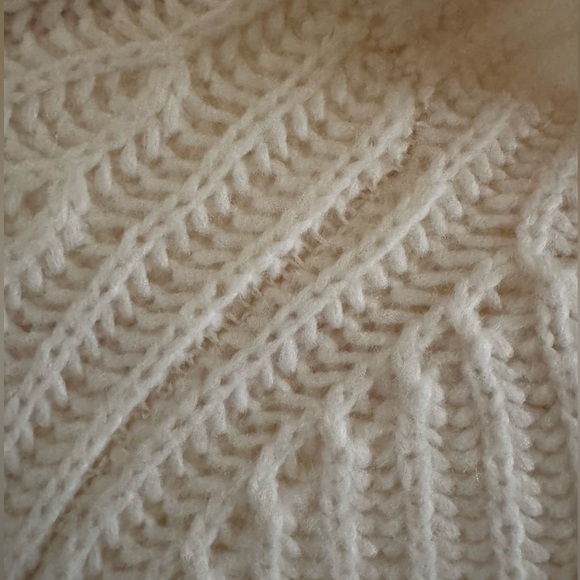 Kate Spade Alpaca-Blend Ribbed Turtleneck Sweater / Ivory / Size Small - Picture 2 of 4